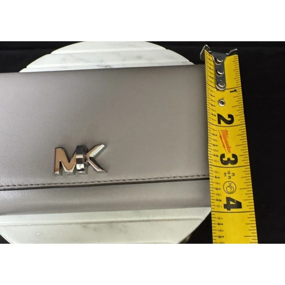 Michael Michael Kors Mott Large Carryall Smooth Leather Wallet Pearl Grey